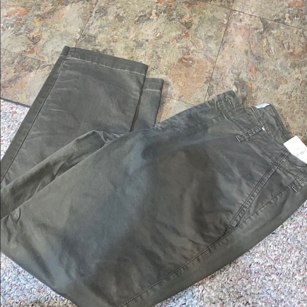 Chinos